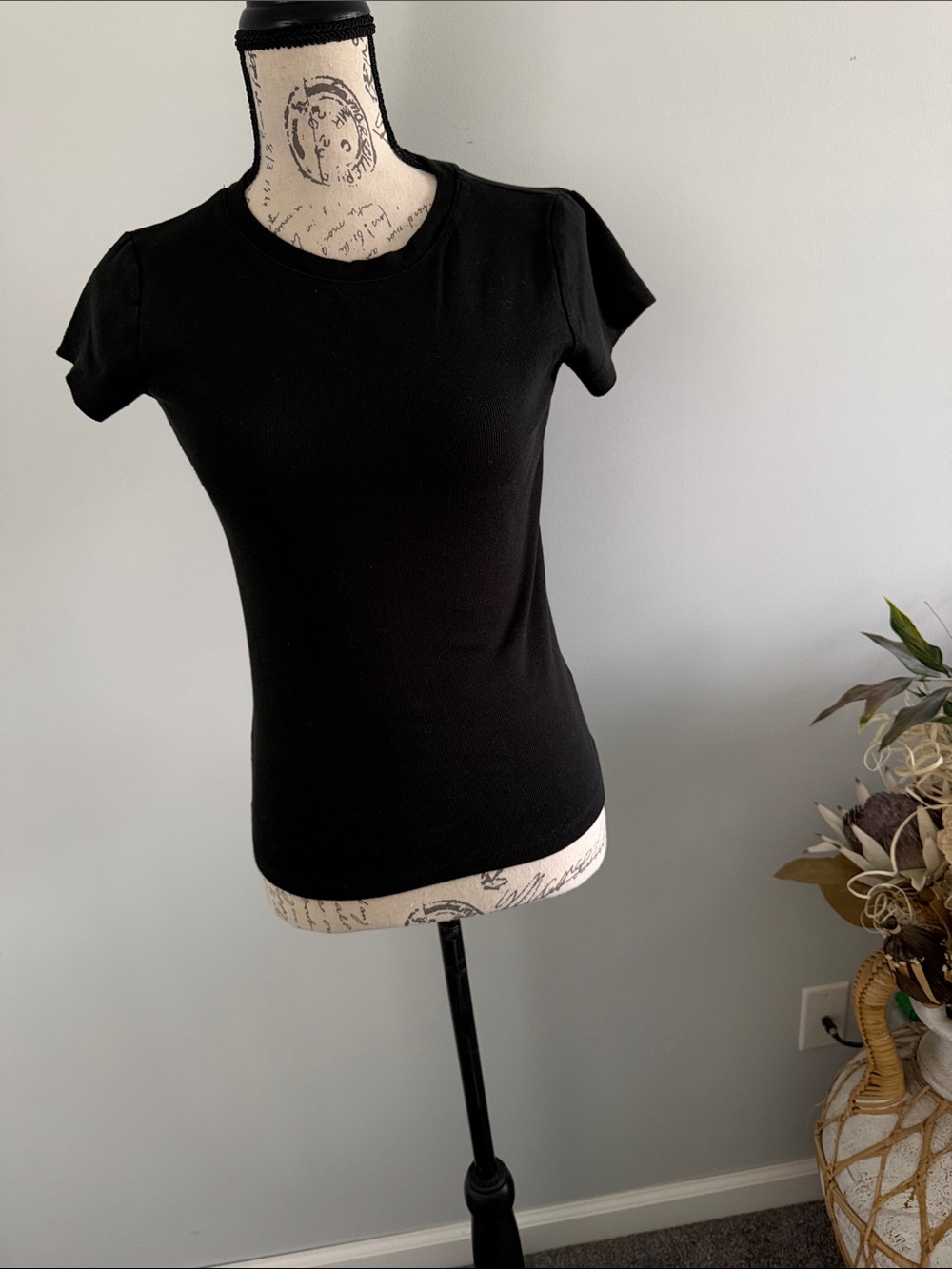 Club Monaco Black Slim Short-Sleeve Crew Tee